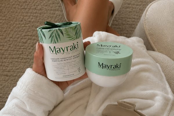 Mayraki Weightless Essential Oil Nutritive Treatment product