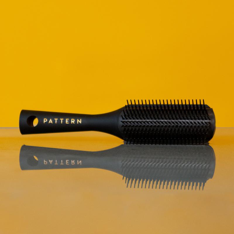 Pattern shower brush