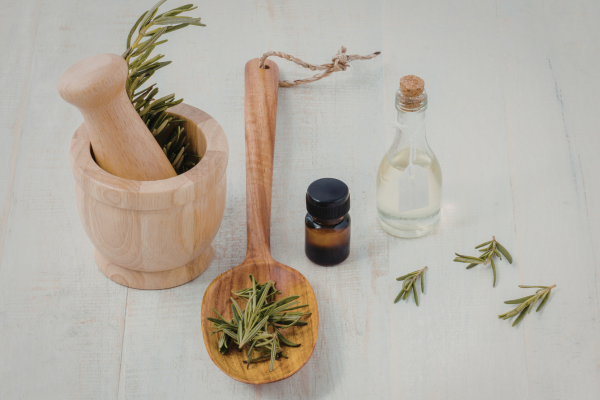 The Most Effective Natural Oils to Prevent Gray Hair